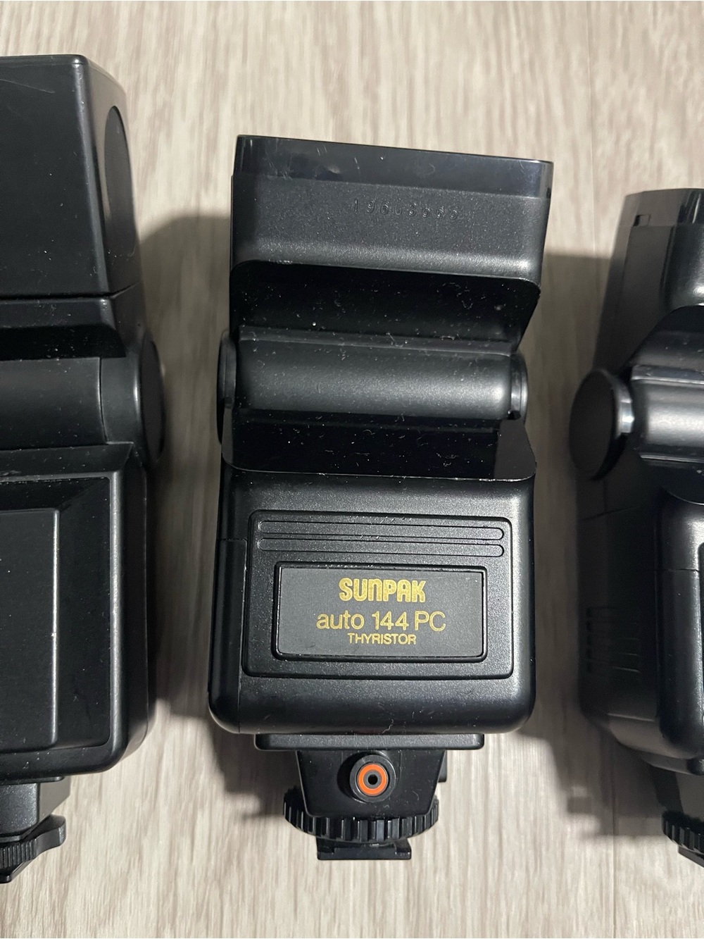 Camera Flash Speedlight Bundle - Picture 3 of 9